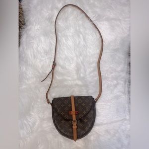 💯 Authentic Louis Vuitton Chantilly Monogram MM size